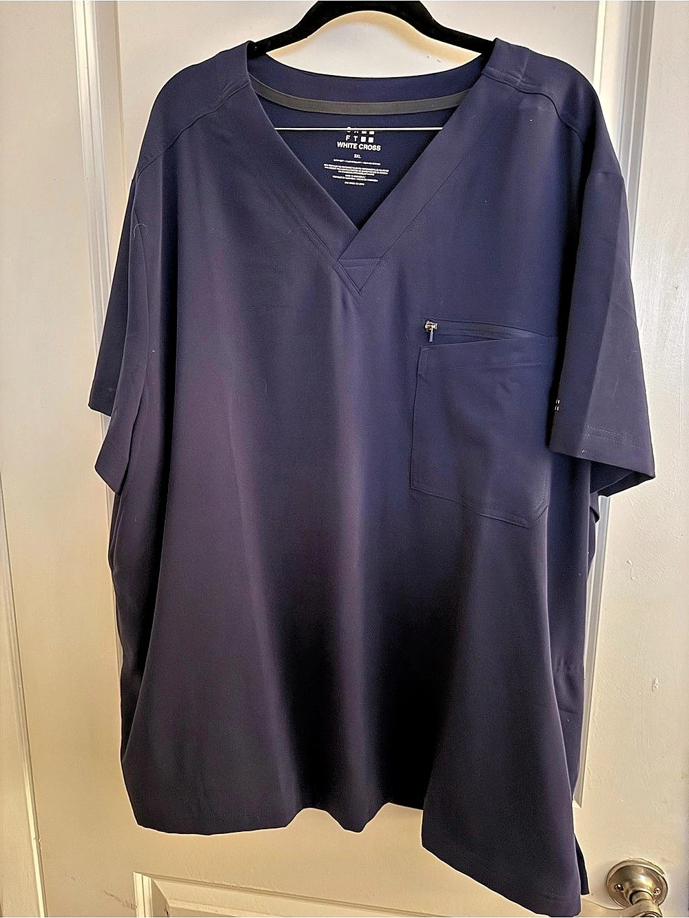 White Cross Unisex Navy Scrub Set V-Neck Top 3 XL & Pants 2XL water Ressistant